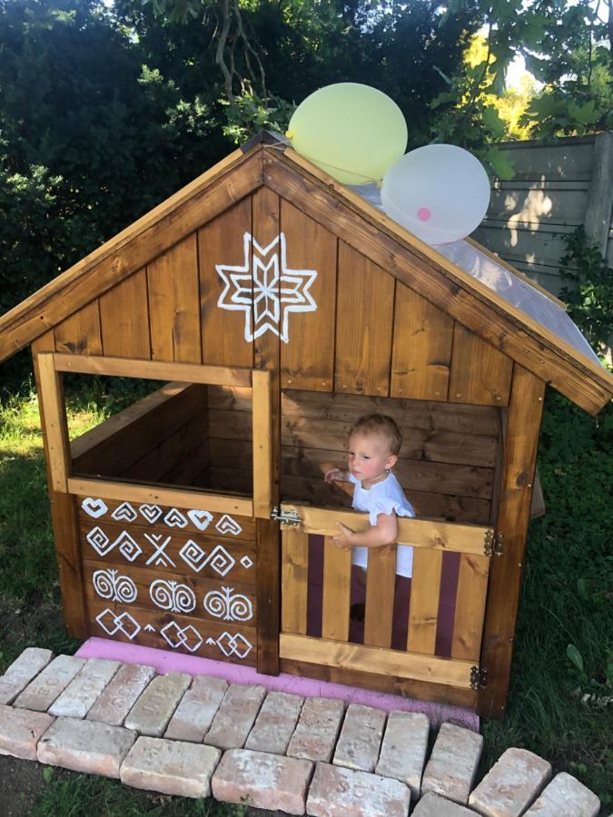 Apartmanove Ubytovanie Pod Dubom Polny Kesov Eksteriør billede