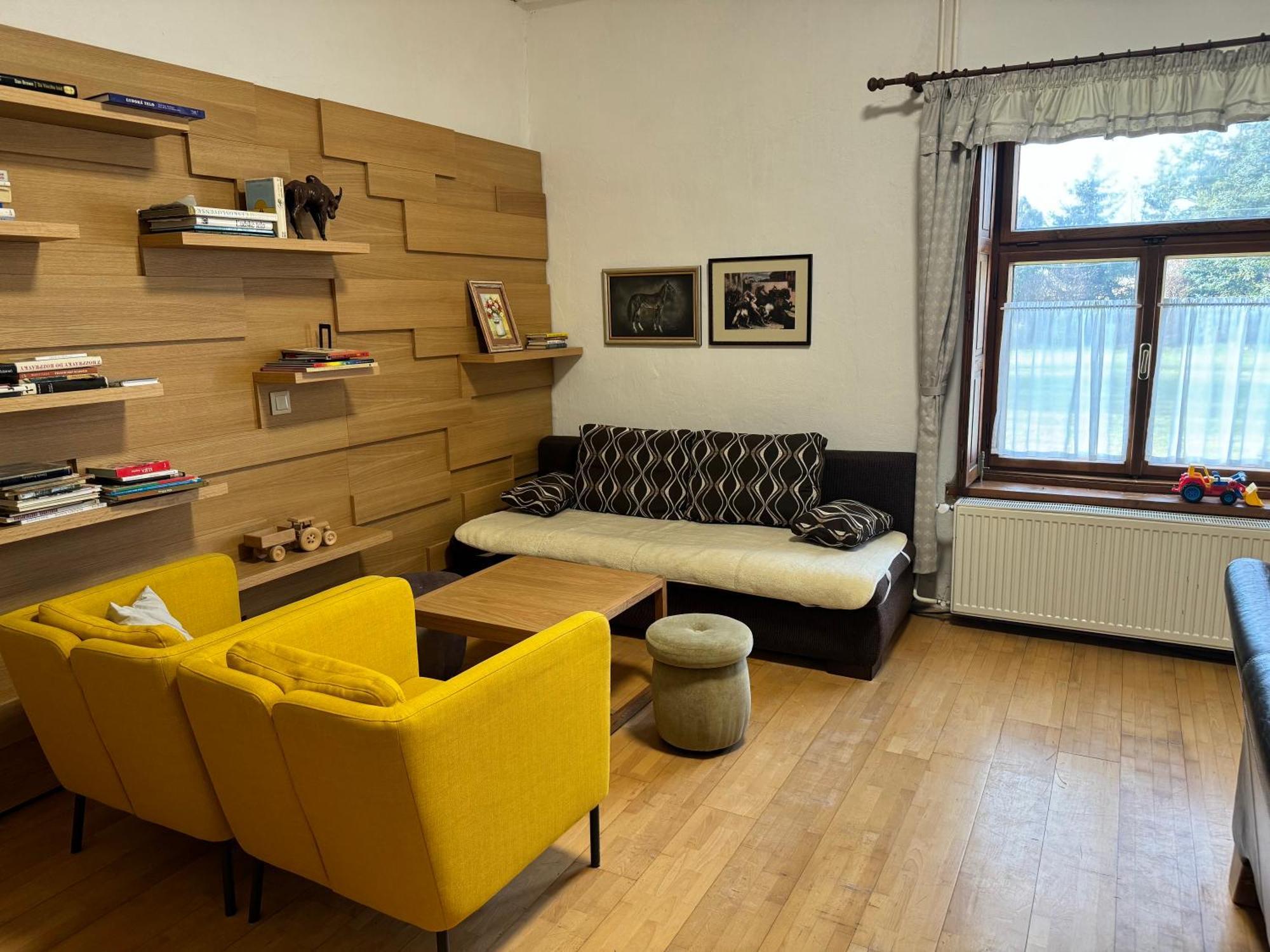 Apartmanove Ubytovanie Pod Dubom Polny Kesov Eksteriør billede